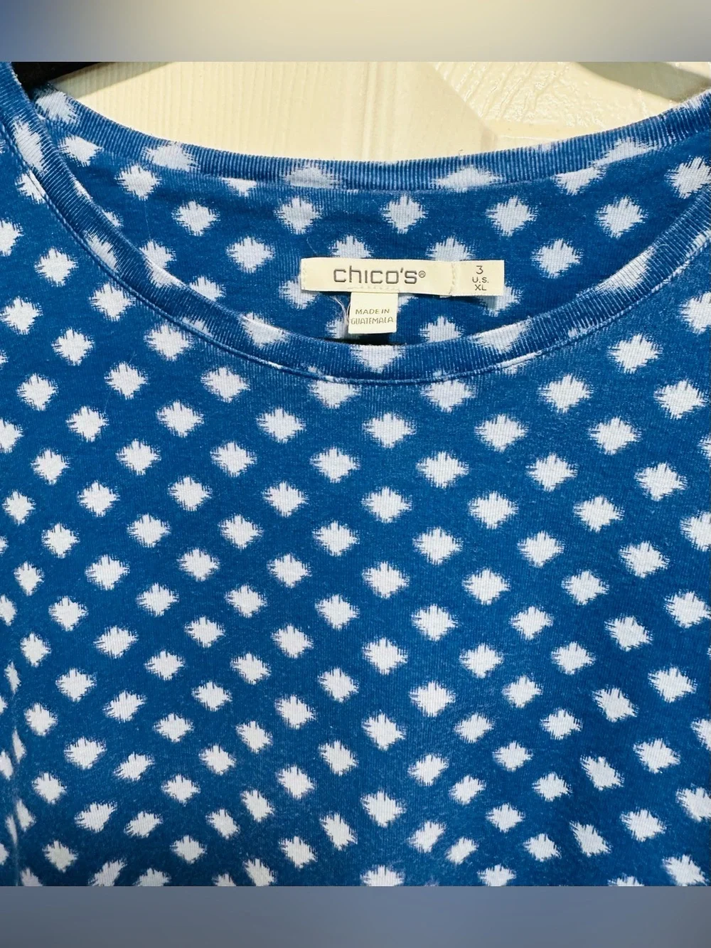 Set of 2 Chico’s Tops - Picture 2 of 3